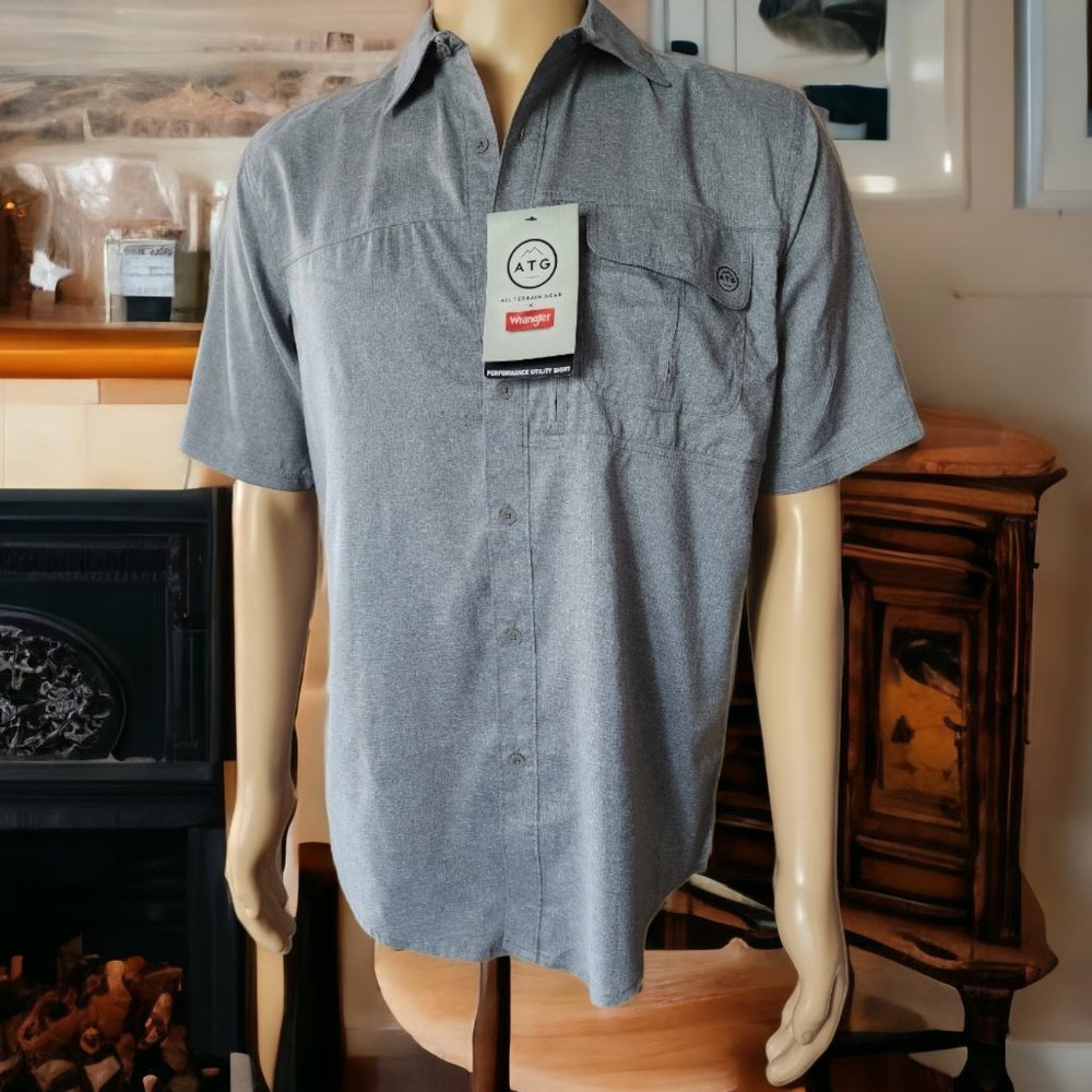 WRANGLER All Terrain Gear for Men Size SMALL NWT